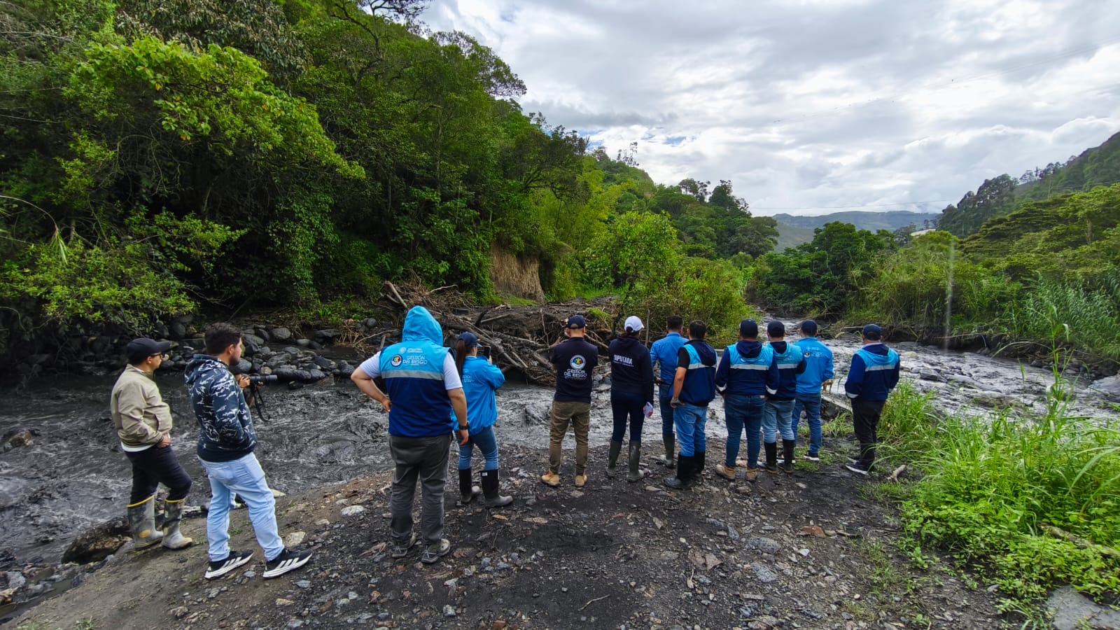 Fómeque Resiliencia y Apoyo desde la Gobernación de Cundinamarca a las Familias Afectadas por Deslizamientos.