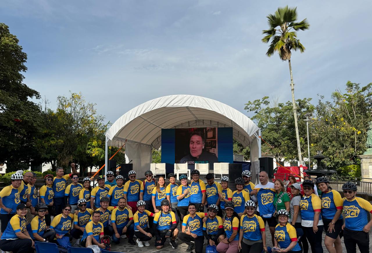 Escuela en Bici: Movilidad sostenible para docentes en Cundinamarca