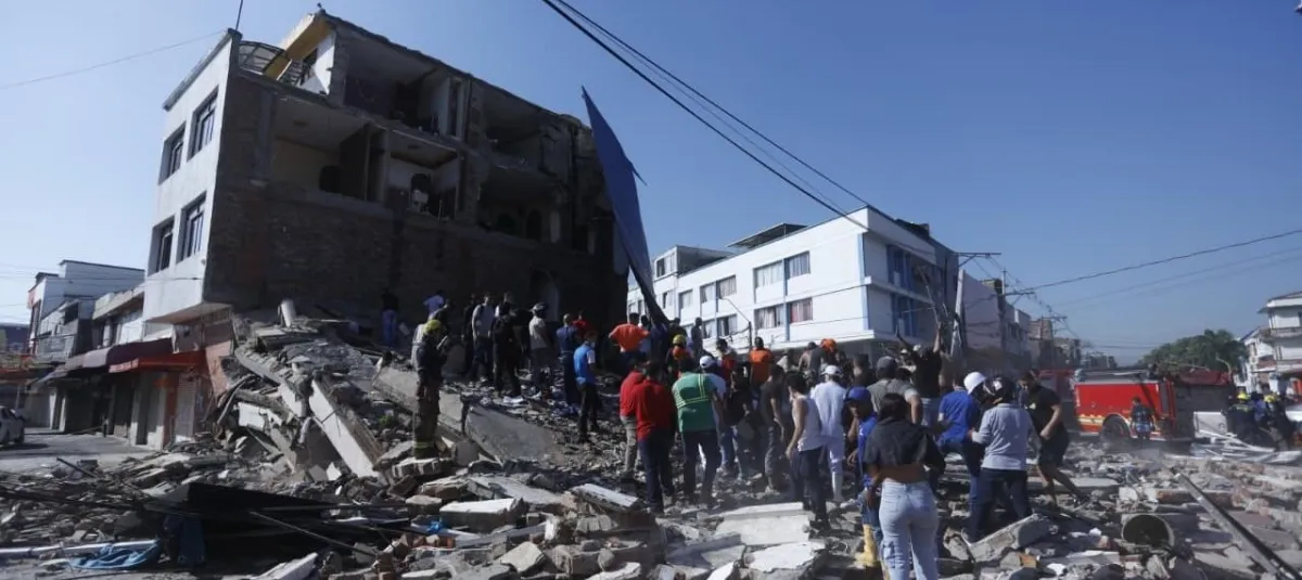 Fuerte terremoto de magnitud 7,4 sacude a Colombia este 10 de agosto.