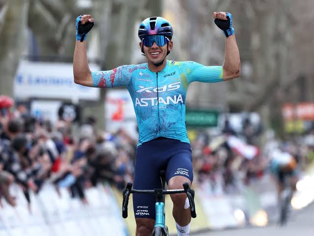 Harold Tejada se une al INEOS para la temporada 2027 y compartirá equipo con Egan Bernal